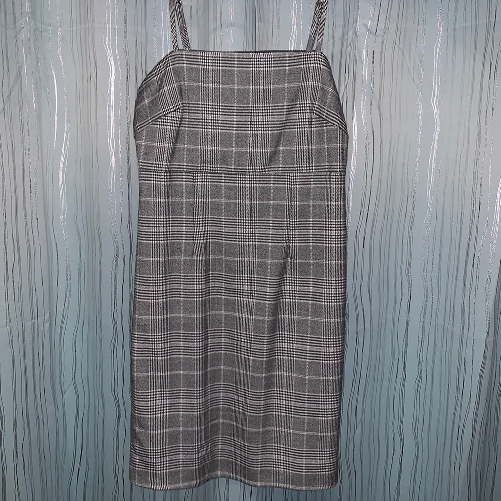 Dress that can be styled a few ways.